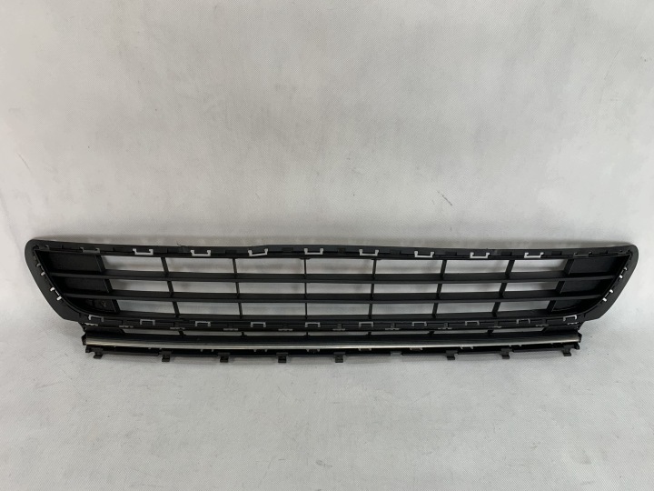 Grill Lüftungsgitter Volkswagen VW Golf VII 7 17-20r lift 5G0853677A 08.26
