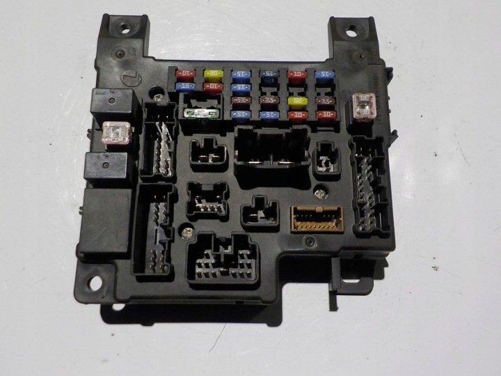 MITSUBISHI OUTLANDER II modul skříňka 8637A824