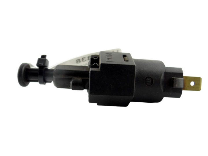 Capteur SWIATLA STOP OPEL ASTRA F 90 504 499