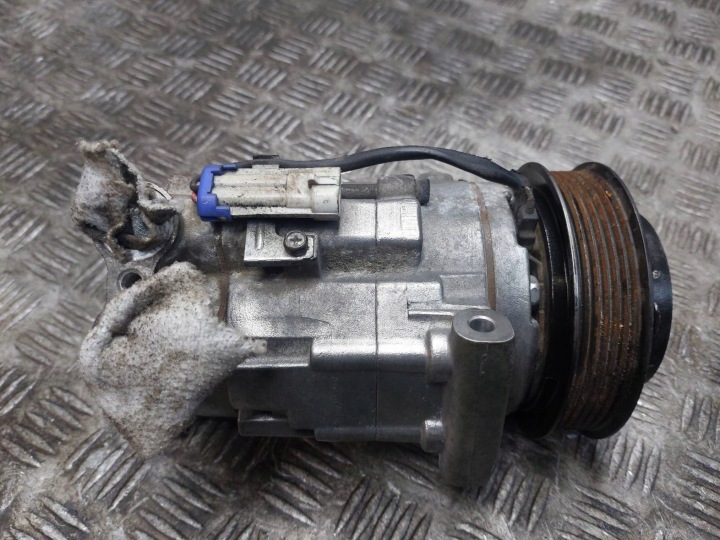 compressor compressor; of the air conditioning DO REGENERACI OPEL INSIGNIA A 687997689