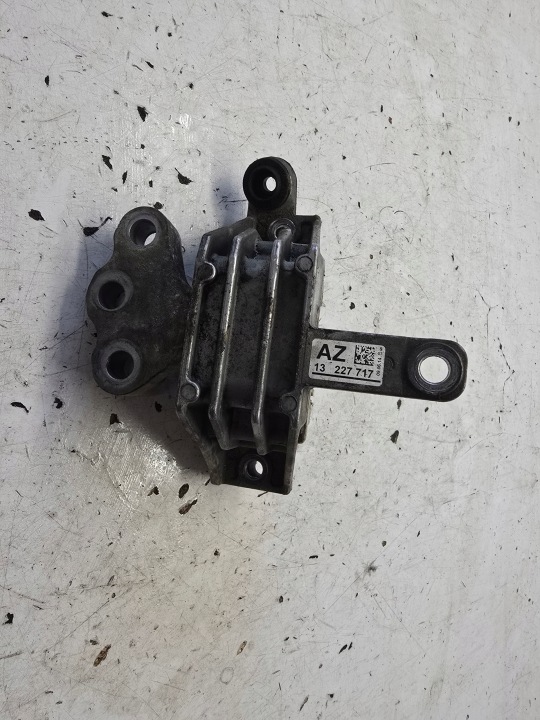 OPEL INSIGNIA A LIFT supporto airbag staffa Motore 13227717 AZ 2.0 CDTI