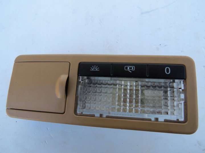 FANALE CIELO INTERNO sinistra PORSCHE CAYENNE 4.8 V8 7L0861687A