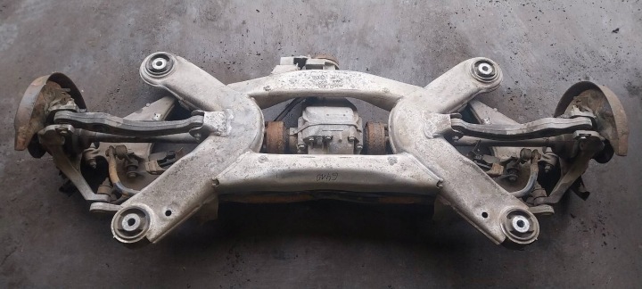 Complets Suspension Renfort pare choc Essieu arrière QUATTRO + Module AUDI A8 D3 3.0 TDI
