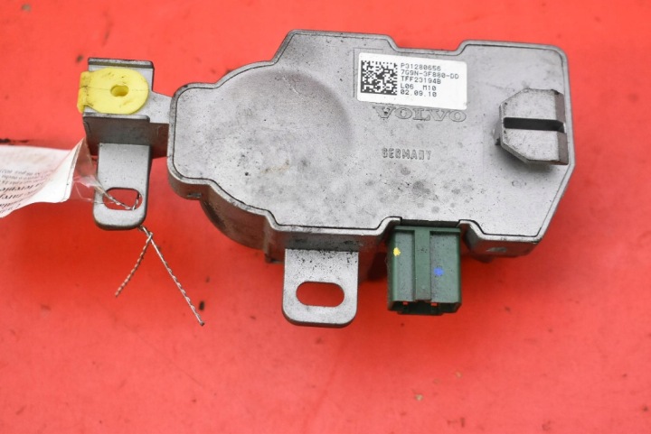 Serrure Volant P31280656 VOLVO XC60 1 et 2.0 D3 163 KM 08-13