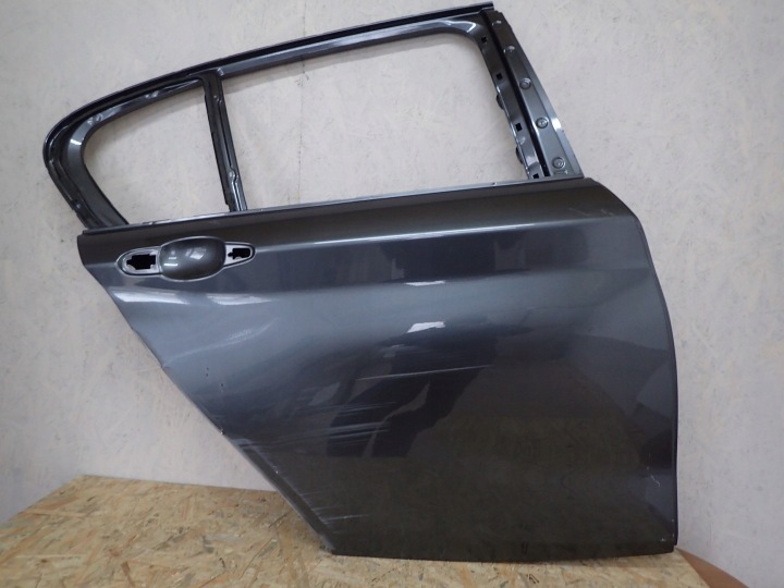dveře pravé zadní pravý záď BMW 1 a F20 2011-2019R