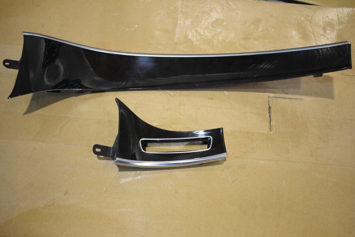 IDEALNA lajsna konzoli DECOR MERCEDES W217 1