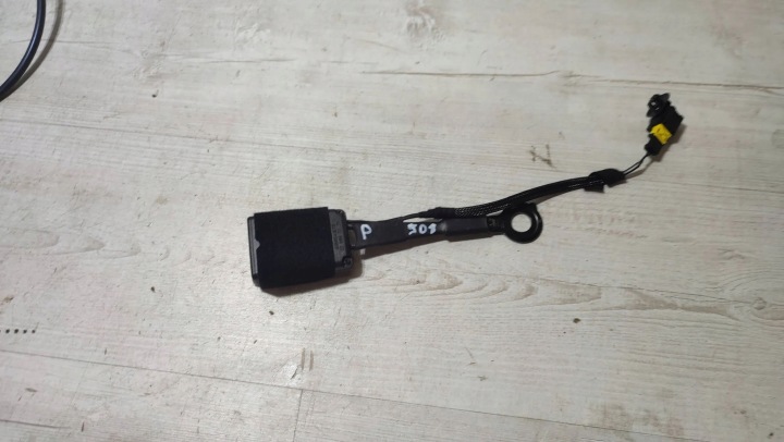 Peugeot 508 II 22r 1.2 right side klamra supports safety