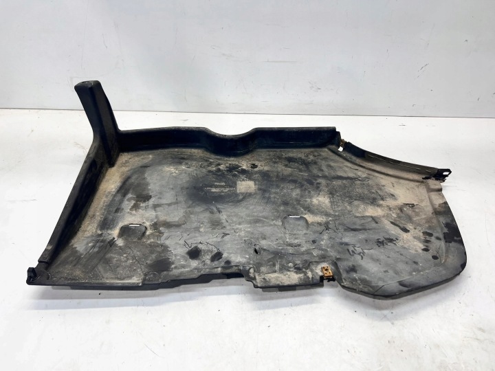 cover chassis rear part left AUDI Q5 FY 80A825219A 1/25