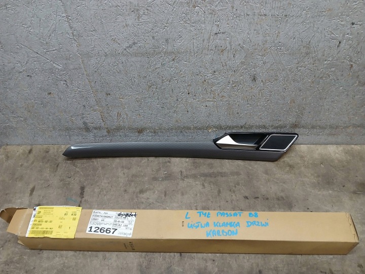 dvere lišta tapacíry ľavý zadok VW PASSAT B8 CARBON 3G0867449