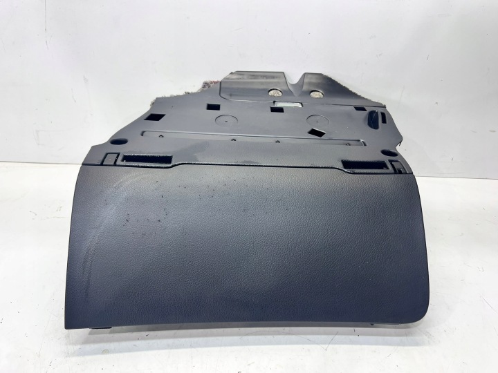 skrinka spolujazdca spolujazdca AUDI A6 C6 LIFT 4F1857035CN 6PS