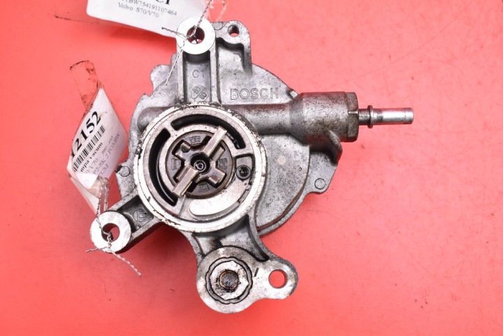 pump VACUM WAKUM VOLVO S70 V70 3 III 2.0D 136 KM 07-13