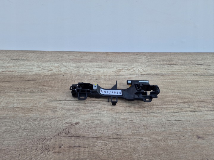 TOYOTA YARIS III SUPPORT PLAQUE POIGNÉES GAUCHE AVANT SUPPORT