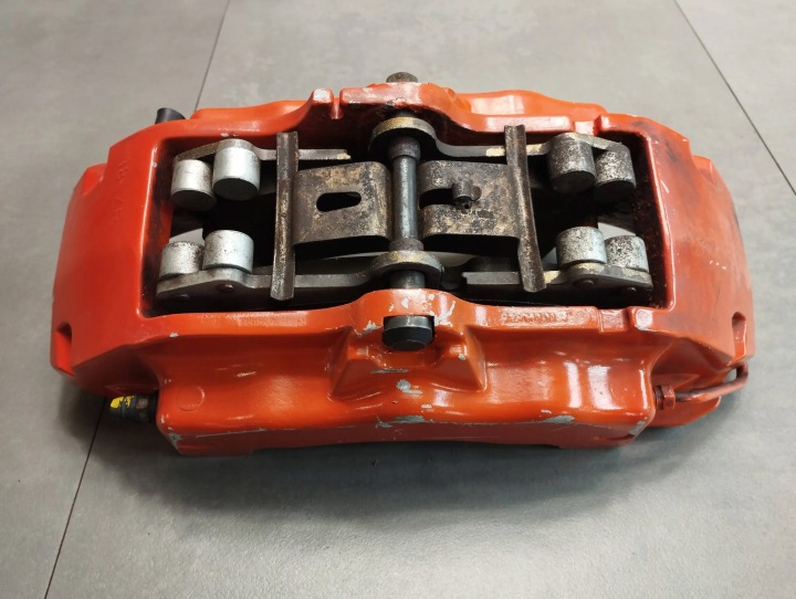 Audi Q7 4L Bremssattel Bremse Sattel rechts vorne