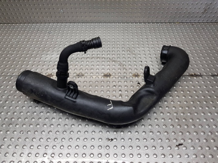 pipe air hose 1K0129654AD VW GOLF V OCTAVIA II LEON II A3 8P 1.9 TDI