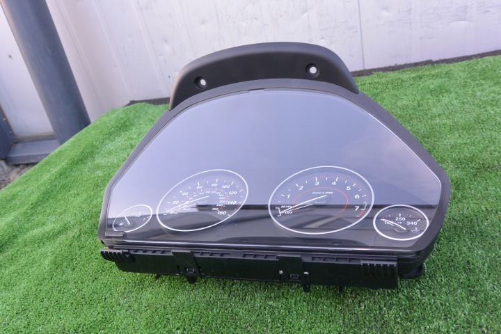 INSTRUMENTS TACHYMÈTRE COMPTE TOURS HORLOGE MONTRE TABLEAU BORD BMW 3-SERIA F30 F31 LCI 330E USA