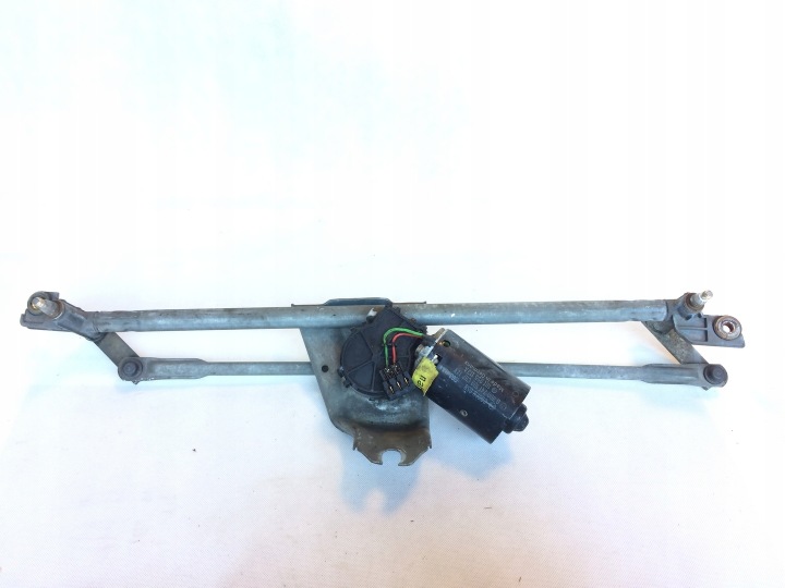 mechanismus motor stieracov VW GOLF III předek 390241109 BOSCH