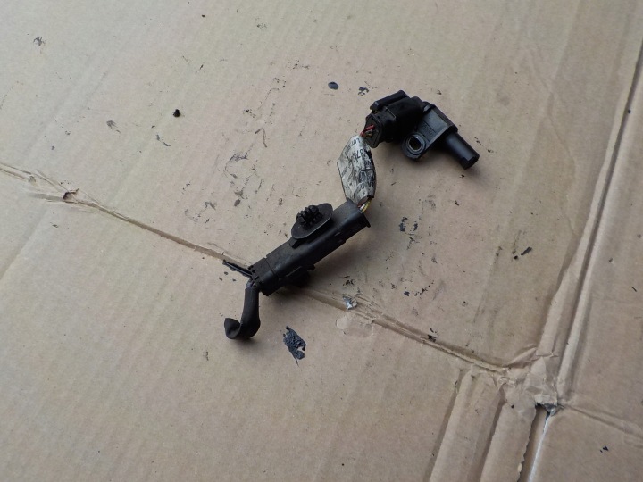 Sensore posizione albero camme della distribuzione peugeot 3008 e 1,6 hdi 9665443480