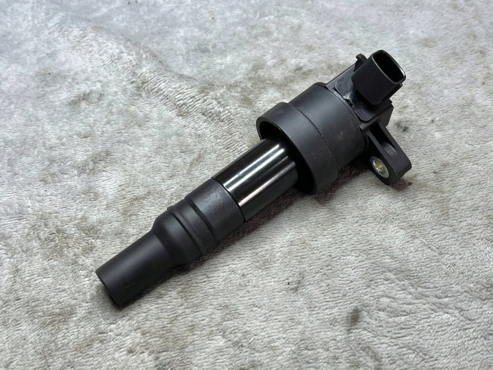 KIA HYUNDAI 1.0 coil ignition original 27301-04000 !J