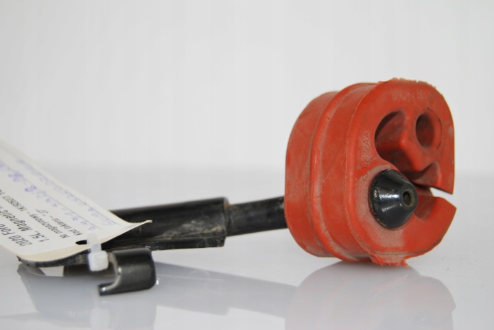 Support tlumika Poignée Pneus Ford Kuga MK3 2020+