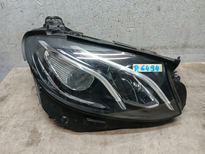 Licht vorne rechts MERCEDES E KLASA W213 A213 FULL LED A2139064004