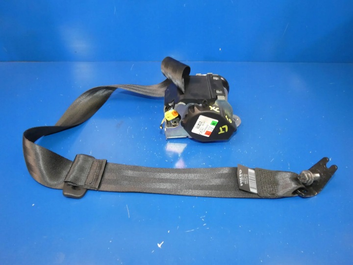 VOLVO XC40 tension belt safety left rear part