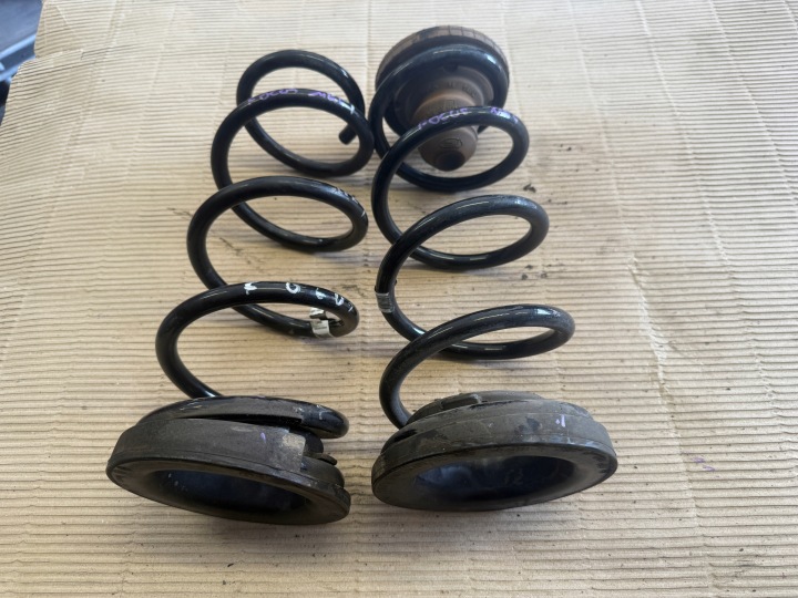 FORD FOCUS MK4 LIFT KOMBI 1.5 ECOBLUE springs rear part KOMPLET JX61-5560-TAB