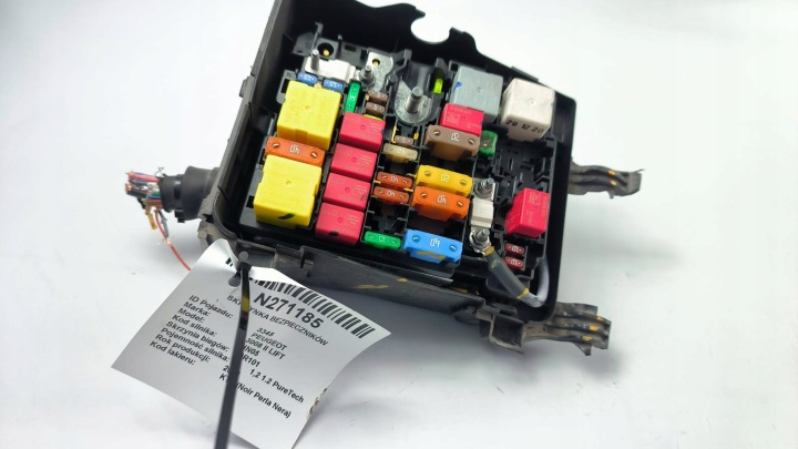 Kasten der Sicherungen PEUGEOT 3008 II LIFT