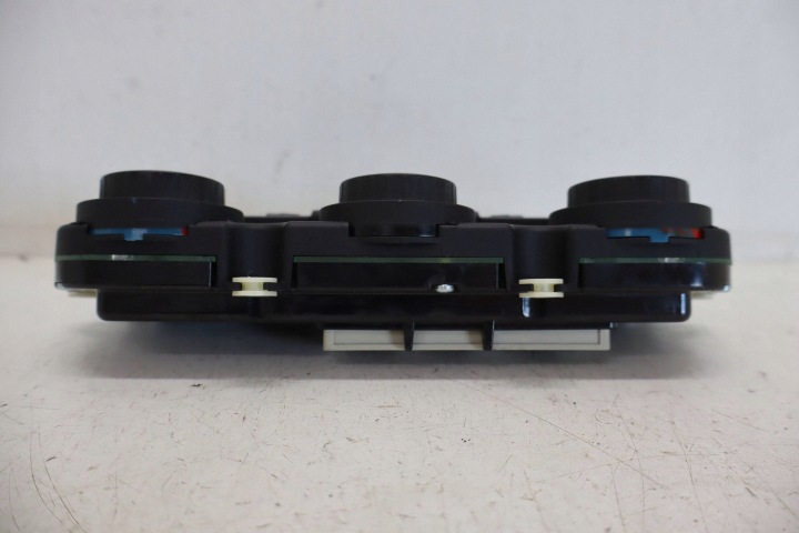 VOLKSWAGEN TOURAN CLIMATIS PANEL E 1.9TDI 5