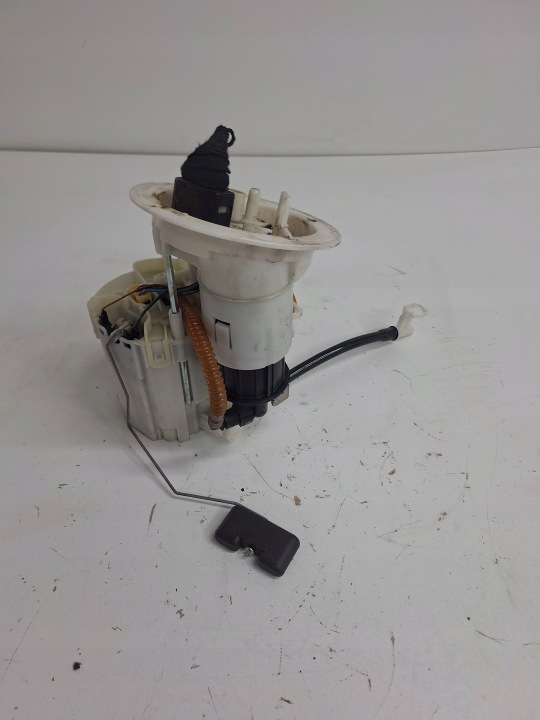 AUDI A4 B8 A5 1.8 2.0 TFSI Kraftstoffpumpe Förderpumpe PLYWAK 8K0919051N