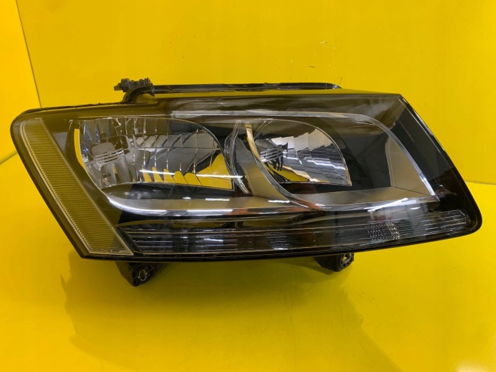Licht vorne rechts Audi Q5 8R Zwykla 08-12 8R0941004AM
