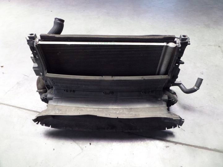 Volvo V40 Kühler, Kühlergebläse KOMPLET OE 31319165