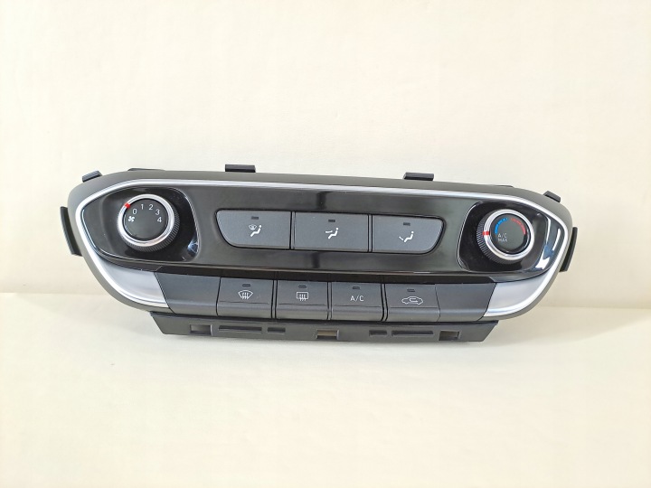 HYUNDAI I30 III 3 LIFT 22r 1.0 T-GDI PANEL of the air conditioning control air conditioning devices