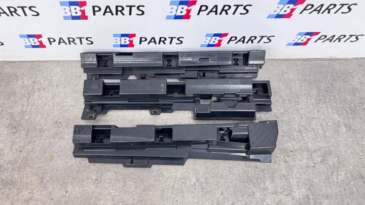 BMW F30 F31 držák levý držák prahu levé KOMPLET KPL 7256915 7256917