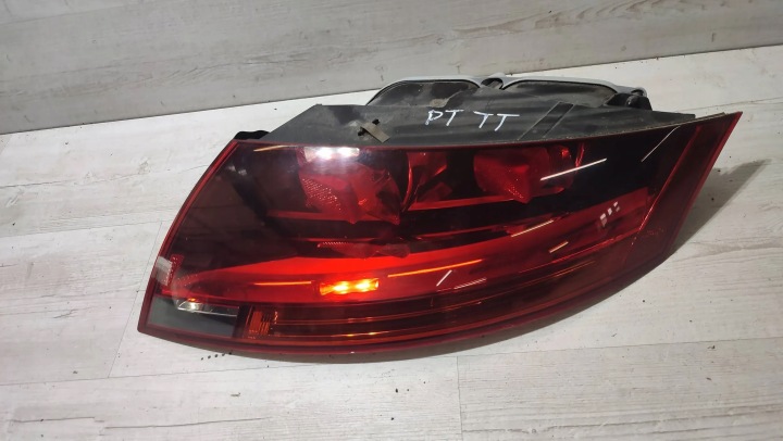 Audi TT TTS Mk2 2013 Licht heck Seite rechts