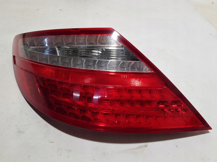 MERCEDES SLK R172 W172 left rear part light left rear