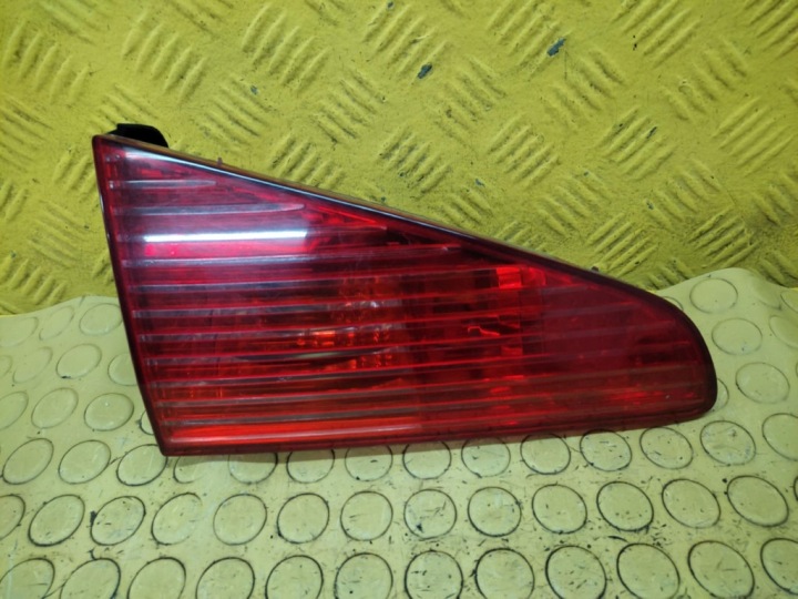 PEUGEOT 607 light left rear part to the bonnet