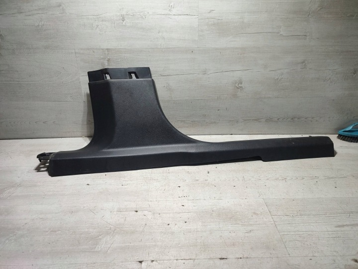 Peugeot 2008 II 2020 left side moulding threshold front