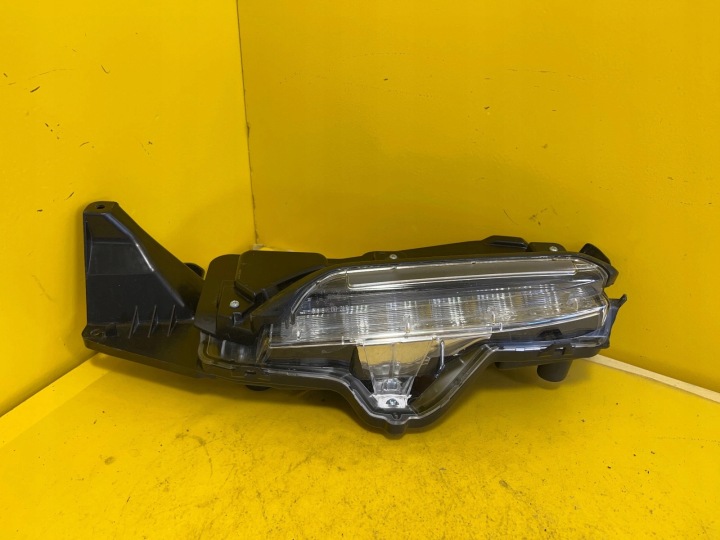 Licht rechts Nebelscheinwerfer Blinkerleuchte Toyota Yaris Cross