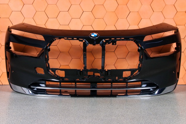 BMW 7 G70 i7 Stoßstange vorne vorne Farbe 475