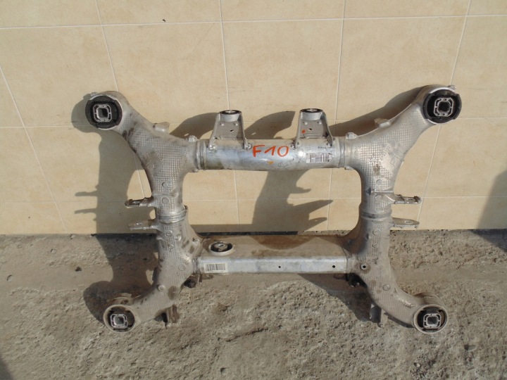 ESSIEU PONT ESSIEU ESSIEU AVANT BERCEAU BMW 5 F10 2017 ROK.