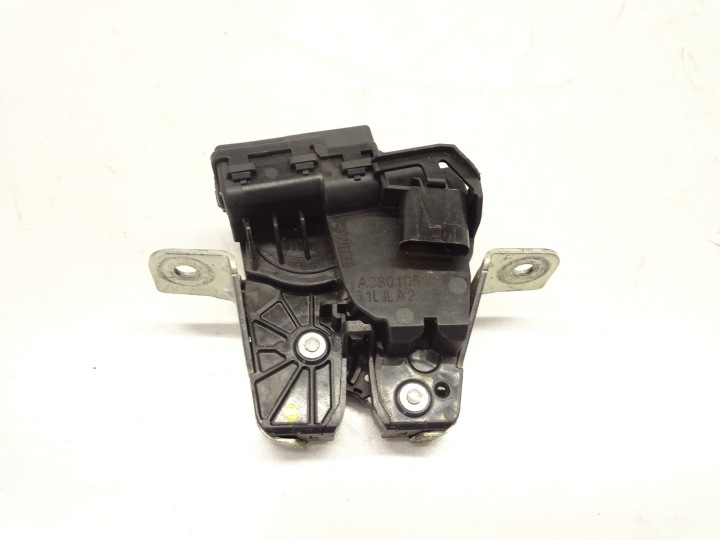 de la Serrure du capot Porte coffre hayon Arrière Arrière MERCEDES A-KLASA W176 A0997400500