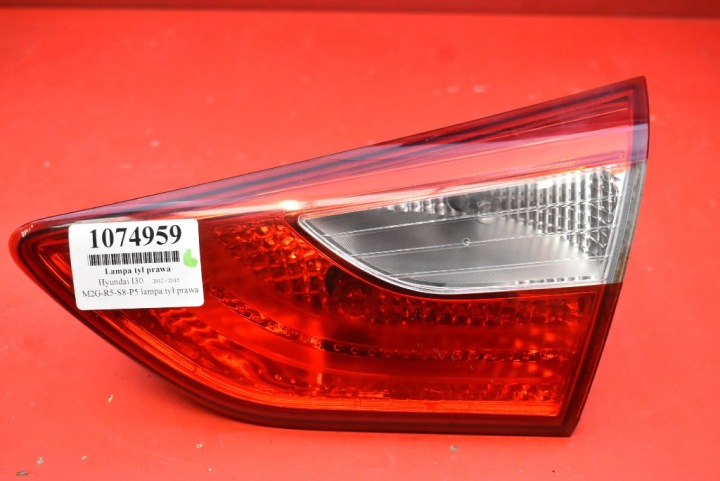 light right rear part rear 92404-A50 HYUNDAI I30 2 II GD 5D HB 12-15