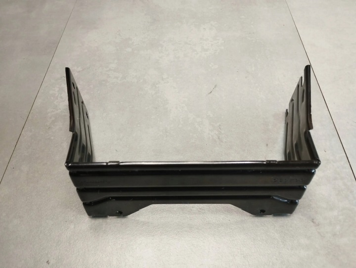 Mercedes ML W164 Halter TUNELU A1646801514