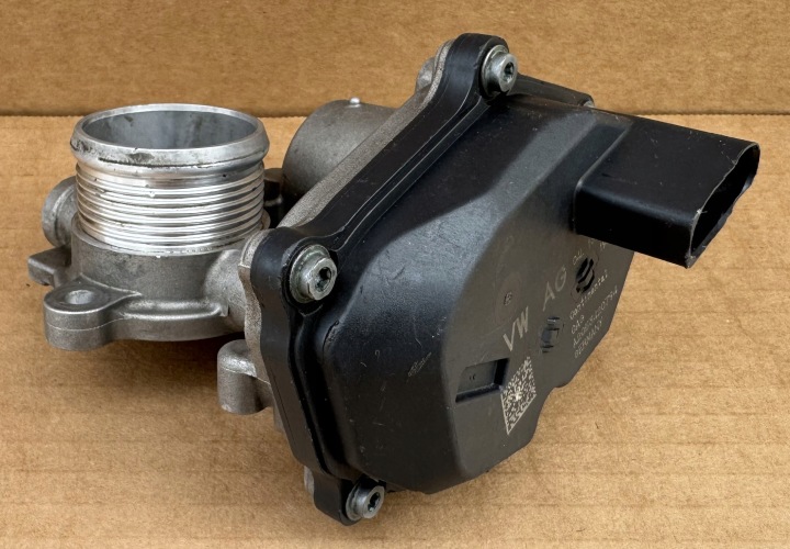EGR szelep VW SKODA AUDI 04L131501C JAK új eredeti