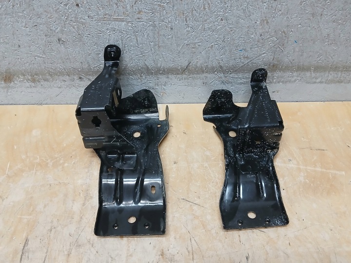 Schlossträger Stütze rechts links DACIA SANDERO III 3 625133355R 625125594R