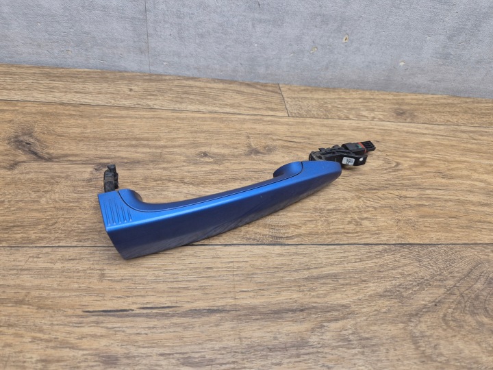 BMW F20 F30 F32 F36 F80 Poignée Droite Avant KEYLESS KOMFORT B45 ESTORIL BLUE