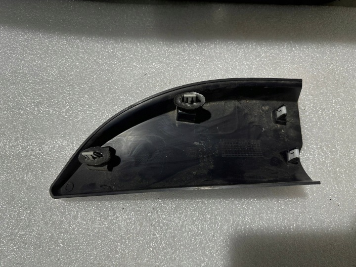 Zrkadlové puzdro Predná strana vpravo Ford F150 ML3B17D698 8