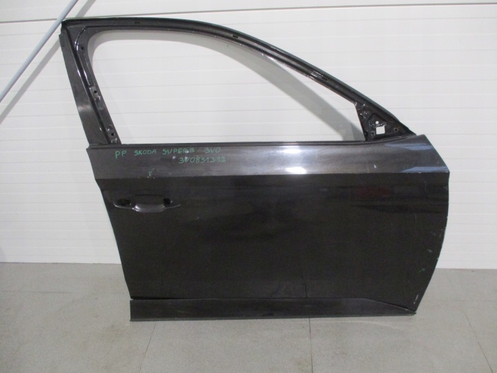 Portière Droite Avant Avant Skoda Superb 3V0 2015r- 3V0831312