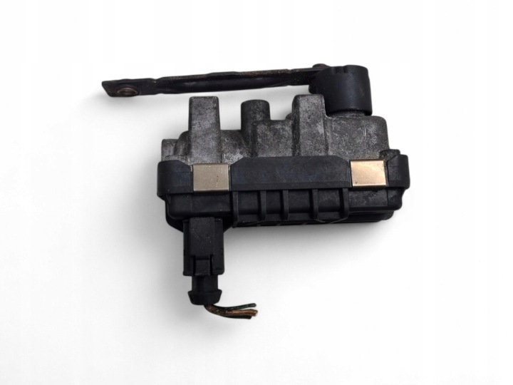 valve of the turbine Ford Transit 7 2011 6NW009206