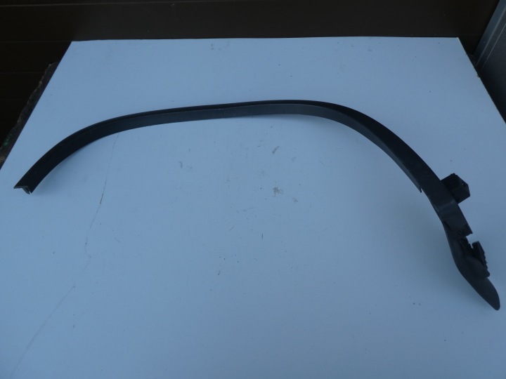 LEISTE SCHUTZLEISTE DES KOTFLÜGELS RECHTS HECK VW TIGUAN 5N 5N0854820C